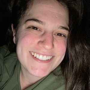 Meet your Posher, Raya